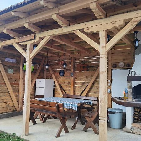 Tŭrkasheni Guest House Yana المظهر الخارجي الصورة
