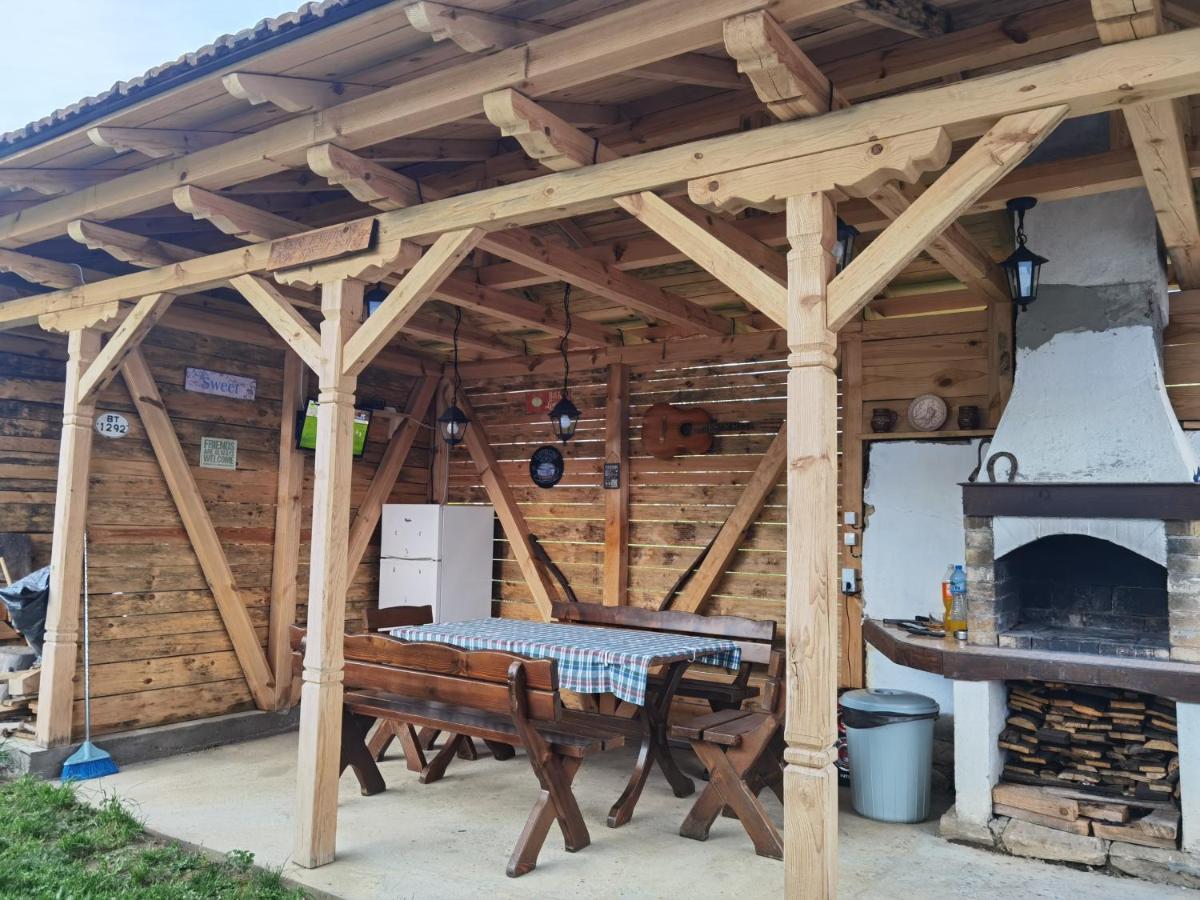 Tŭrkasheni Guest House Yana المظهر الخارجي الصورة
