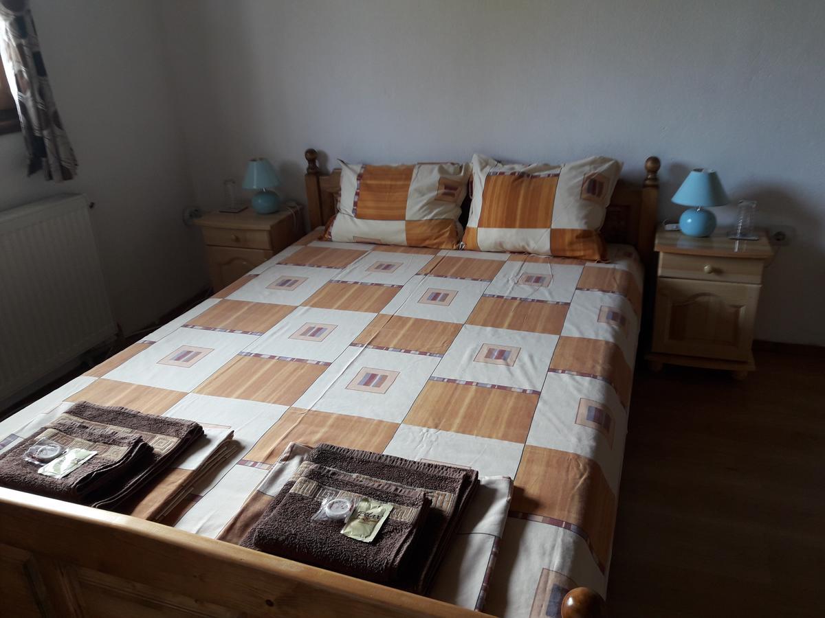 Tŭrkasheni Guest House Yana المظهر الخارجي الصورة